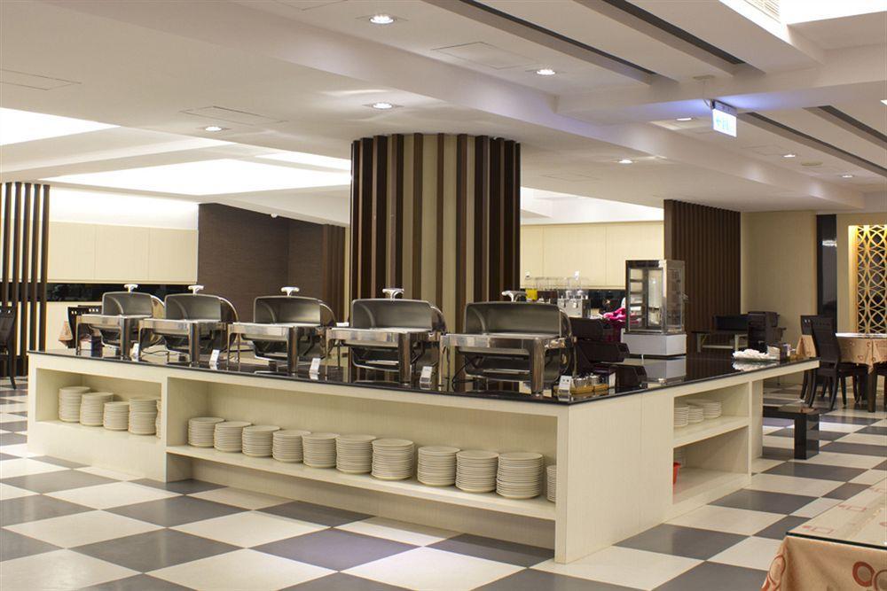 Guanko Hotel Chiayi City Exterior photo